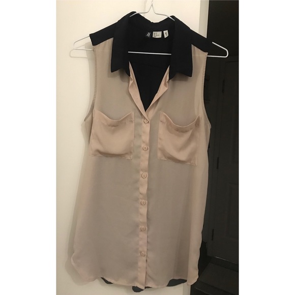 H&M Divided- Beige and Black Sleeveless Blouse - Picture 1 of 4
